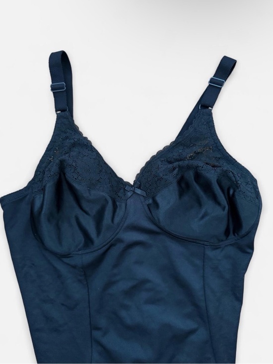 Va Bien Other - Va Bien Black Lace-Trim Shapewear Bodysuit